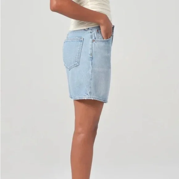 Agolde Light Wash Dame Short - Picture 9 of 12